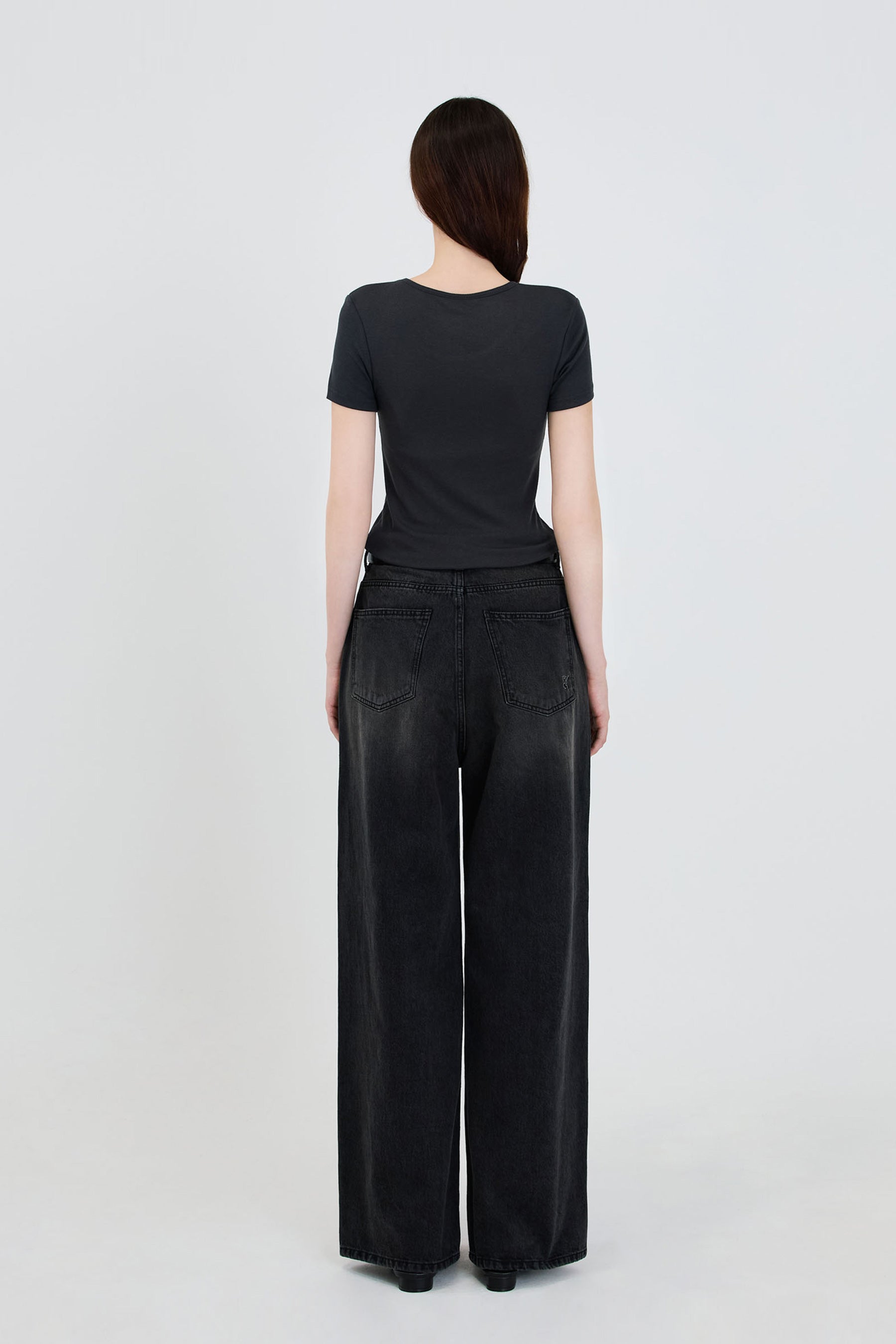#color_washed-black