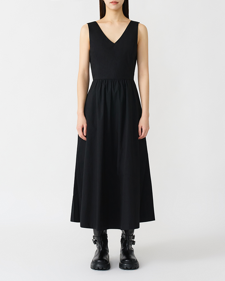 V-Backless Flare Dress