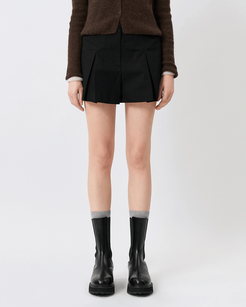 Mid-calf Chelsea Boots