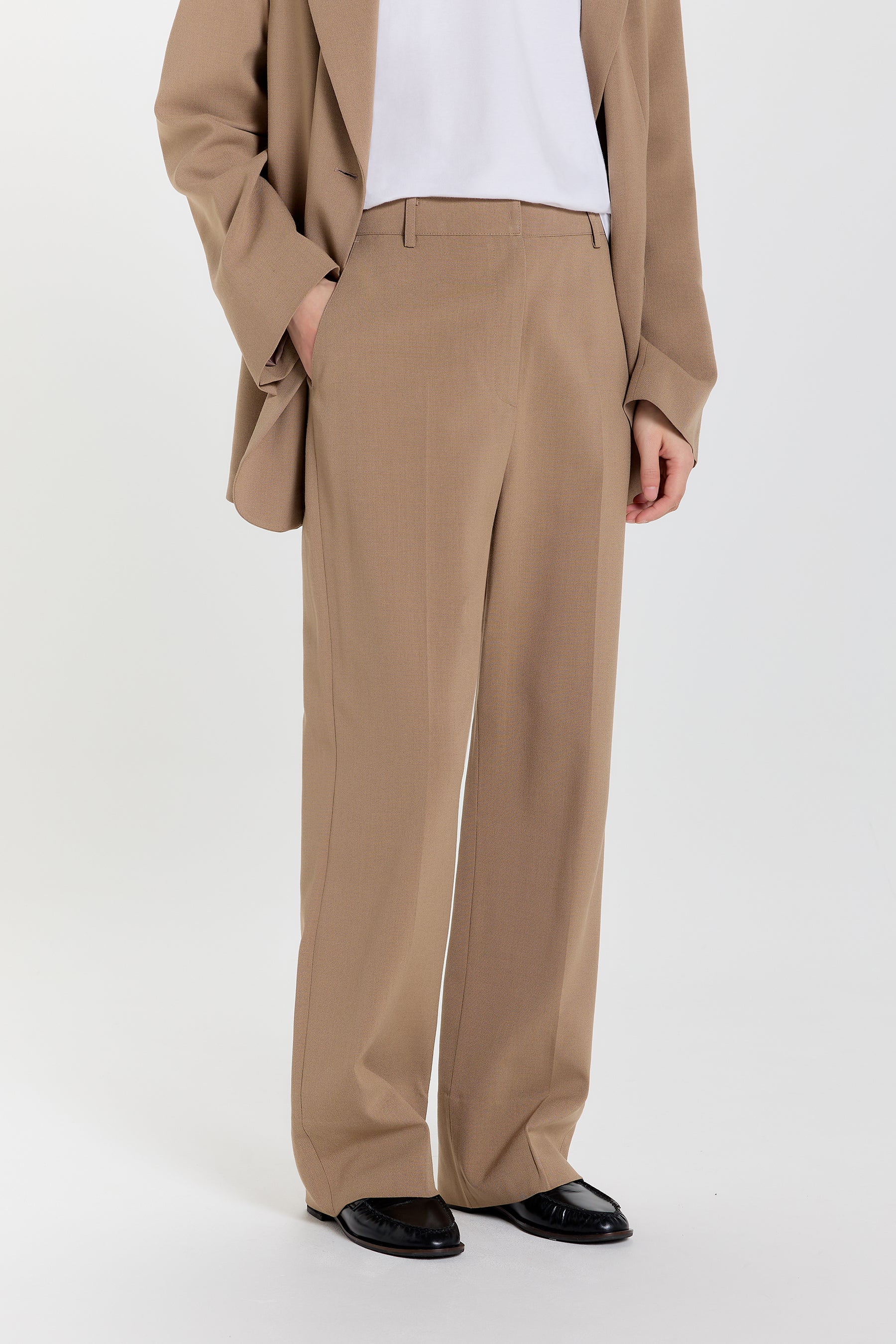 #color_khaki-beige