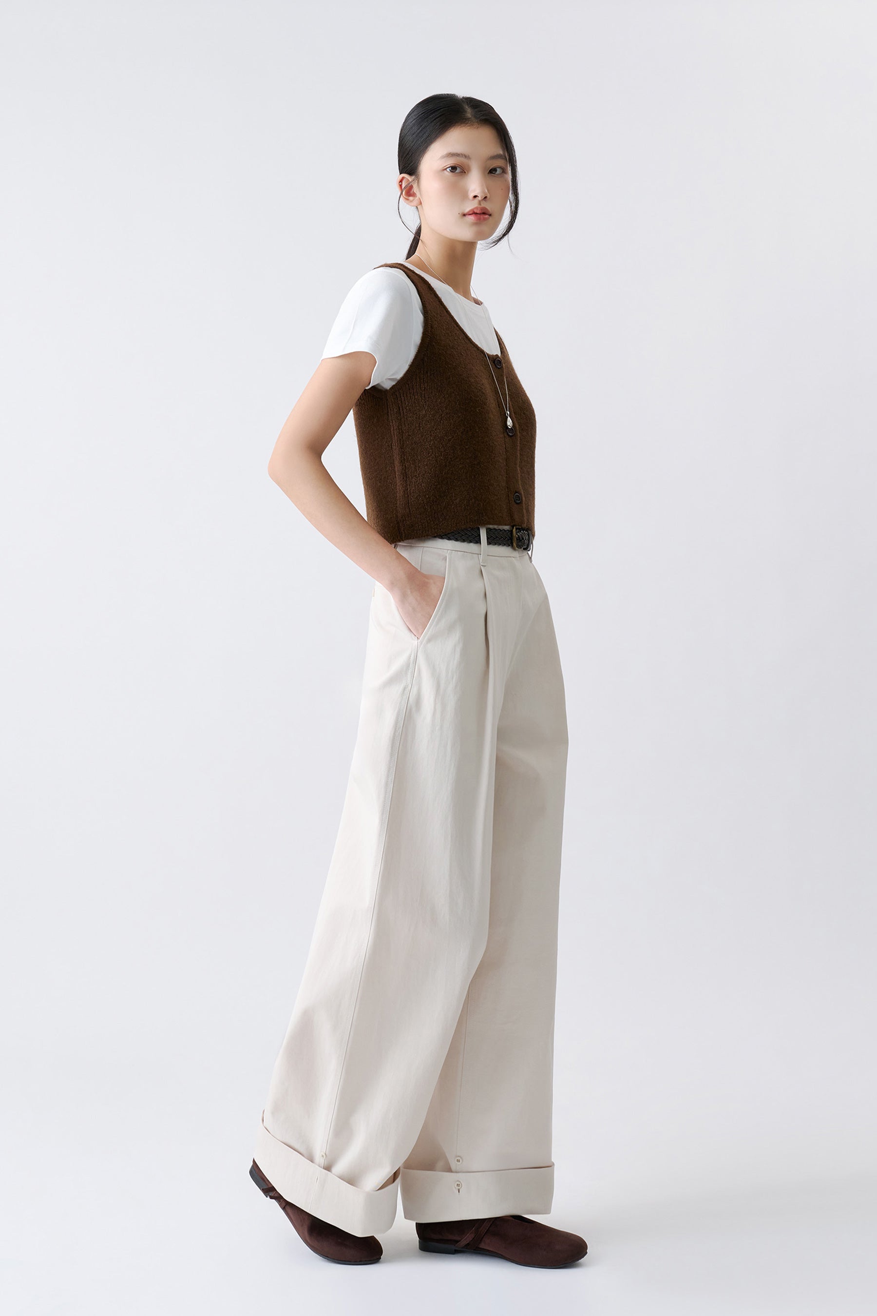 #color_ivory